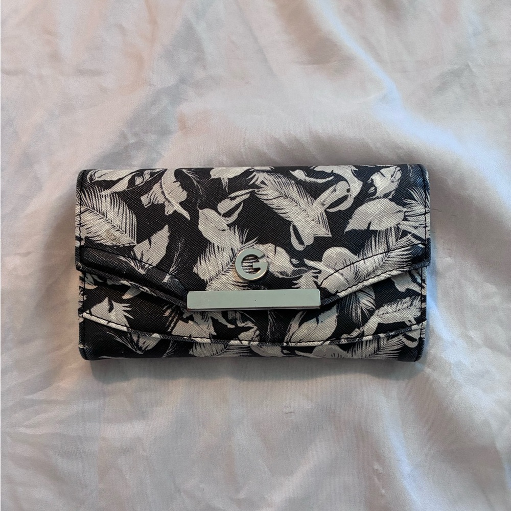 G by Guess Faux Feather Carly Slim Botanical Feather Print Wallet